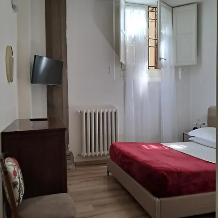 Palazzo Capponi Alle Rovinate Florence Buitenkant foto